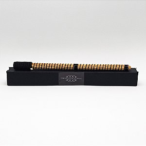 Caneta Spiro Capim Dourado e Fio Cor Vibrante Preto CA42
