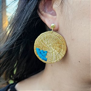 Brinco Capim Dourado Disco 4,5 cm e Fio Azul Oceano  BL100 - Hipoalergênico