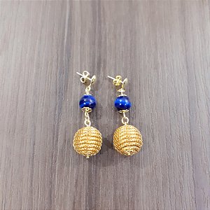 Brinco Capim Dourado C/ Pedra Natural Olho de Tigre Azul Cód. B409 - Hipoalergênico