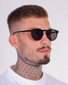 Zeus Preto Polido