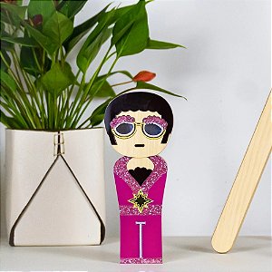 ESCULTURA DE MADEIRA KOKESHI ELTON JOHN