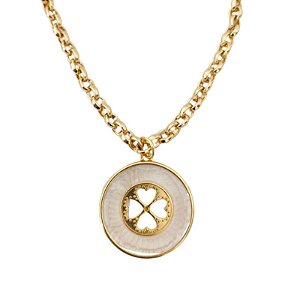 Colar correntaria Dourado (detalhe resina Perolada) Trevo da Sorte