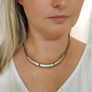 Colar correntaria com detalhes de cano  folheado em ródio (Prateado) Joana