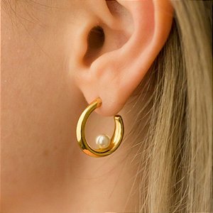 Brinco de Argola pequena com detalhe pérola folheado em ouro Nádia