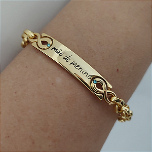 Pulseira Correntaria MÃE DE MENINO gravada com strass azul folheado em Ouro