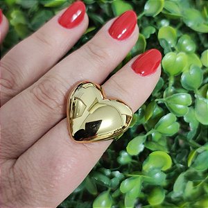 Anel com coração grande dourado folheado em ouro ( tamanho 19 )