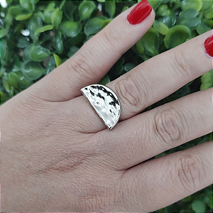 Anel com meia lua prateado Folheado em ródio ( tamanho 18)