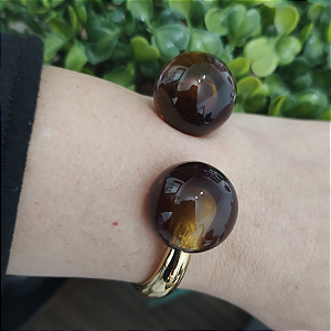 Pulseira  bolas resinadas ambar ( marrom) folheado em ouro  (serve até pulso 17 cm)