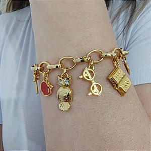 Pulseira Correntaria Professora folheada em ouro ( modelo 2 coruja e maça)