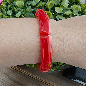Bracelete Resinado vermelha ajustável com elastano ( pode molhar)