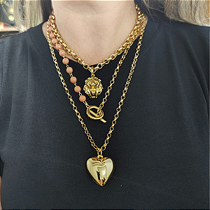 Conjunto de Colares com Correntaria, Resinas e Pingente de Leão de Judá – Folheado a Ouro