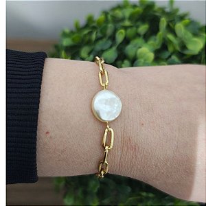 Pulseira correntaria italia M com detalhe de 1 pérola barroca achatada redonda folheado em ouro