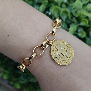 Pulseira correntaria elos redondos G Medalha de São Bento folheado em ouro