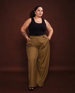 CALÇA ALFAIATARIA RETA VERDE MUSGO PLUS SIZE