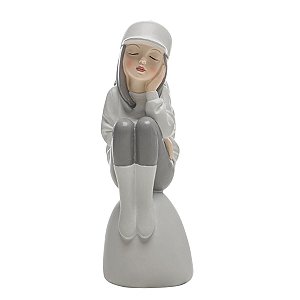 Escultura Decorativa Mochileira Sonhadora 9,5x6,5x19,5cm  61876