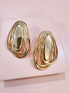 Brinco Maxi Oval Aste Liso Ouro