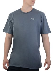 CAMISETA OAKLEY BIG BARK FOA401518 CINZA - Água do Mar Surf Shop