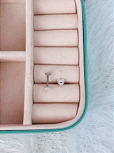 Piercing de Prata Coração Vazado Trágus