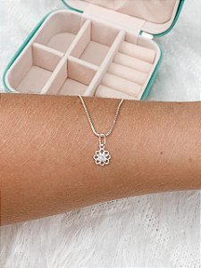 Gargantilha de Prata Flor com Zircônia