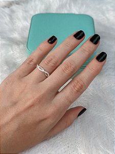 Anel de Prata Trançado Liso e Cravejado