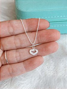 Gargantilha de Prata Coração Ponta Cravejada