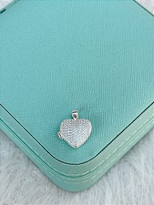 Pingente de Prata Relicário Coração Cravejado