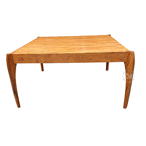 Mesa Livia Quadrada "UMA PRONTA ENTREGA"