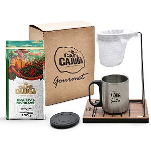 Kit 1 Cajubá Riquezas do Brasil Moído 250g + 1 Coador Pano com base em MDF + 1 Caneca Metálica