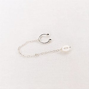 Piercing Fake c/ Pingente de Corrente e Pérola Natural