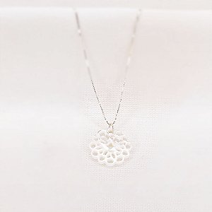 Colar c/ Pingente de Mandala de Madrepérola