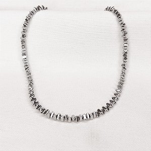 choker de Hematitas Facetadas Prateadas