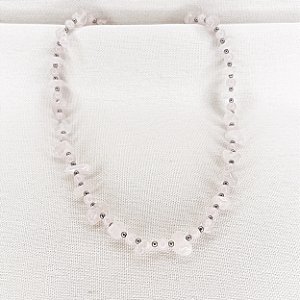 Choker de Quartzos Rosa Brutos e Esféricos e Hematitas