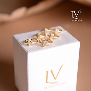Trio de Brincos  Pingente estrela cravejado com Zircônias e argola click