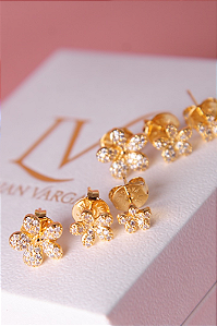 Trio de brincos florzinha cravejada