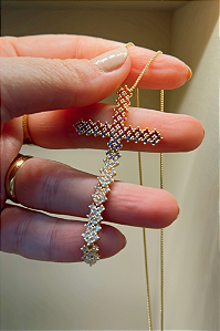 Colar Cruz maleável