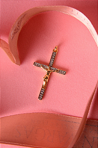 Pingente Cruz com Jesus Cristo