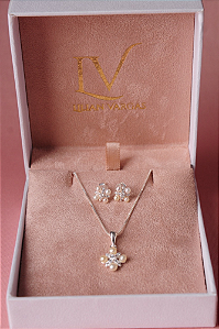 Conjunto colar e brincos pérola