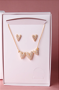 Conjunto colar e brinco corações cravejados