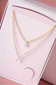 Colar duplo com pingente gota