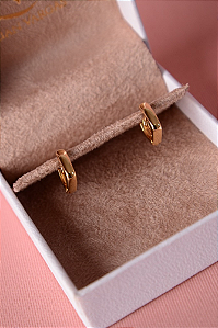 Brinco de argola lisa quadrada