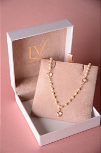 Colar infantil pérolas coração cristal