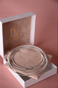 Pulseira várias voltas, banhada a ródio