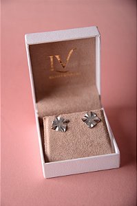 Brinco quadrado prata