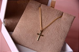 Colar com cruz