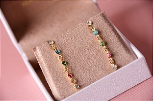 Brinco longo colorido