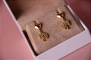 Brinco base coração e pingente àrvore