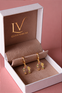 Brinco de argola ferradura