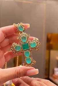 Colar Crucifixo Esmeraldas