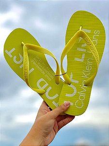 CALVIN KLEIN JEANS CHINELO TOP LIST AMARELO