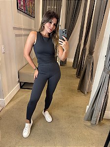 CONJUNTO MALHA BLUSA CROPPED REGATA E CALÇA LEGGING CINZA ESCURO